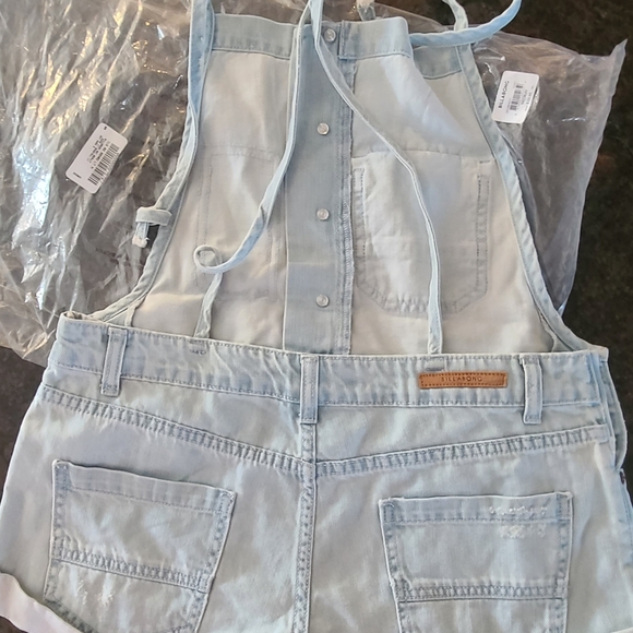 🆕 Billabong Not Really Over it Overalls - Picture 7 of 7